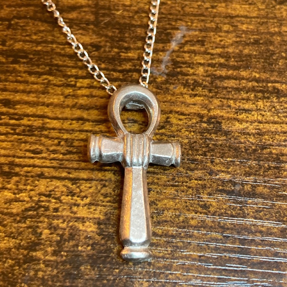 International‎ Silver Co Vintage Pewter Egyptian Ankh Cross Pendant Necklace 19"